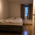 - Center - Modern *