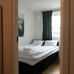- Center - Modern *